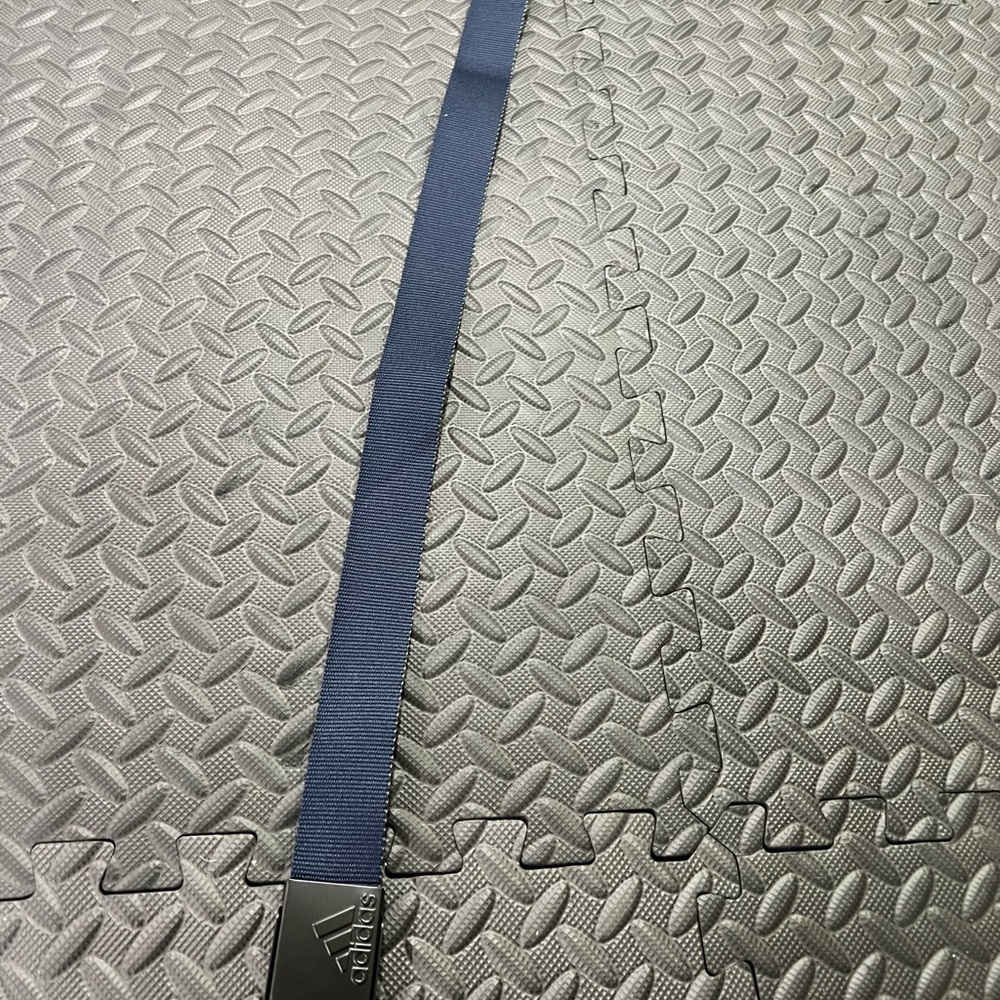 Kids Adidas belt - Picture 2 of 3